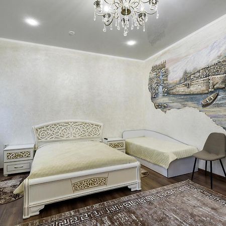 Апартаменти В Старому Місті Sweet House Kamianets-Podilskyi Luaran gambar